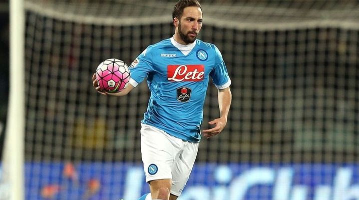 Πυρά Μαραντόνα κατά Ιγκουαϊν