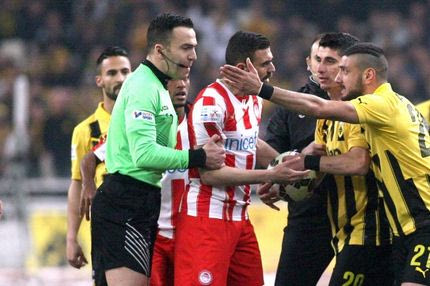 Ο Καλογερόπουλος όπως πέρυσι στο ΑΕΚ – Ολυμπιακός