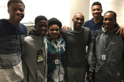 H συγκινητική συμβουλή του Κόμπε στον Αντετοκούνμπο στα αποδυτήρια