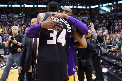 Υπόκλιση Μπράιαντ στον μαγικό Αντετοκούνμπο