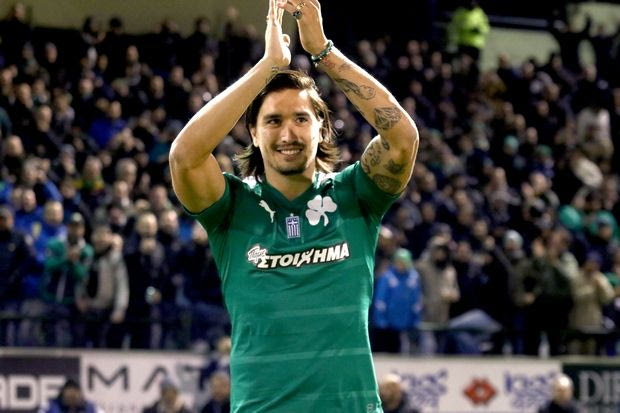 Ζέκα, Λέτο, Μπουμάλ υπογράφουν αυτόγραφα