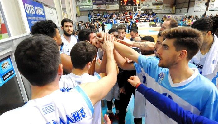 Επική ατάκα Μανωλόπουλου: “Όταν σου μπαίνει το αγγούρι στον κ…”