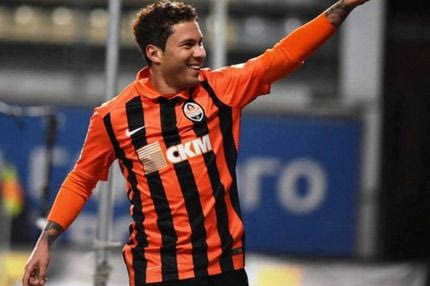 Γκολ με τακουνάκι από τον Μάρλος