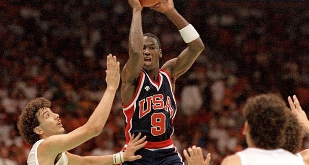 Τα 10 άγνωστα και απίθανα καλάθια του Μάικλ Τζόρνταν