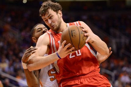 Άκυρο του Μοτεγιούνας στους Πίστονς: Τον έστειλαν πίσω στο Χιούστον