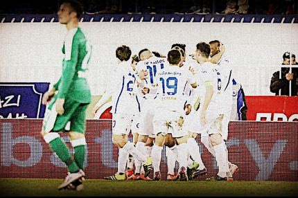 Τα παντελόνια του Δέλλα και η … φιγούρα που γλίστρησε στο σκοτάδι