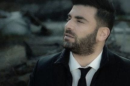 Ο Παντελίδης στη “λαϊκή αγορά” των social media