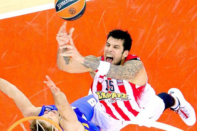 Ολυμπιακός-Χίμκι 89-77