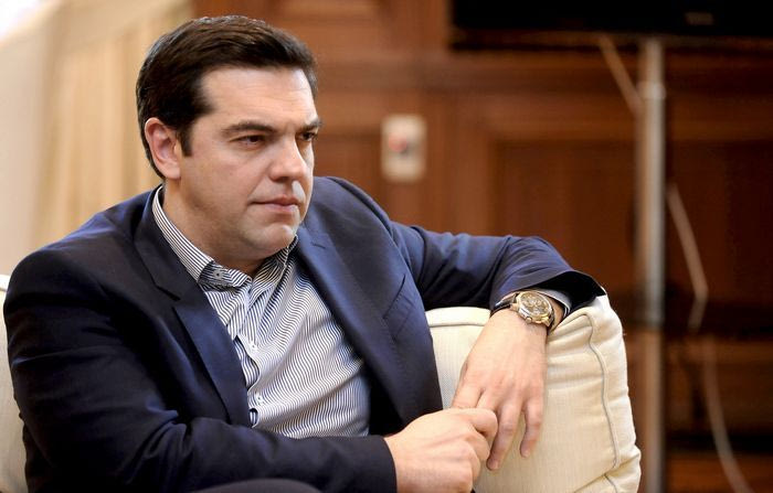 Αγανακτισμένος ο Αλέξης Τσίπρας με το ποδοσφαιρικό χάος