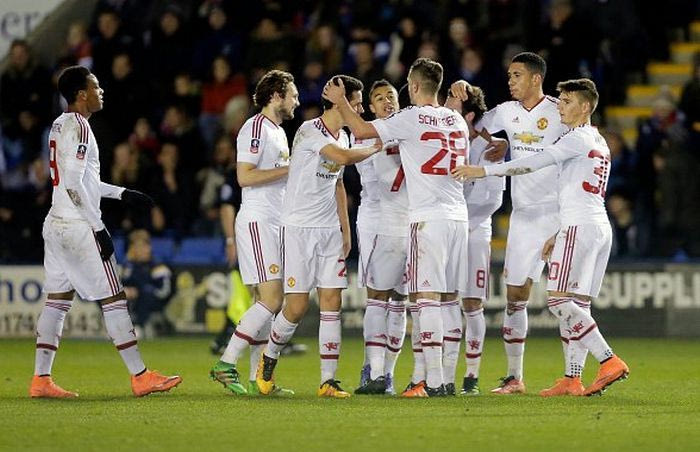 Φάση των 16: Με… περίπατο στα προημιτελικά η Γιουνάιτεντ