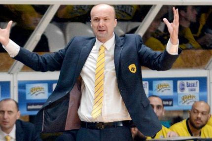 Τα “έχωσε” στον Μπράουν ο Ζντοβτς!