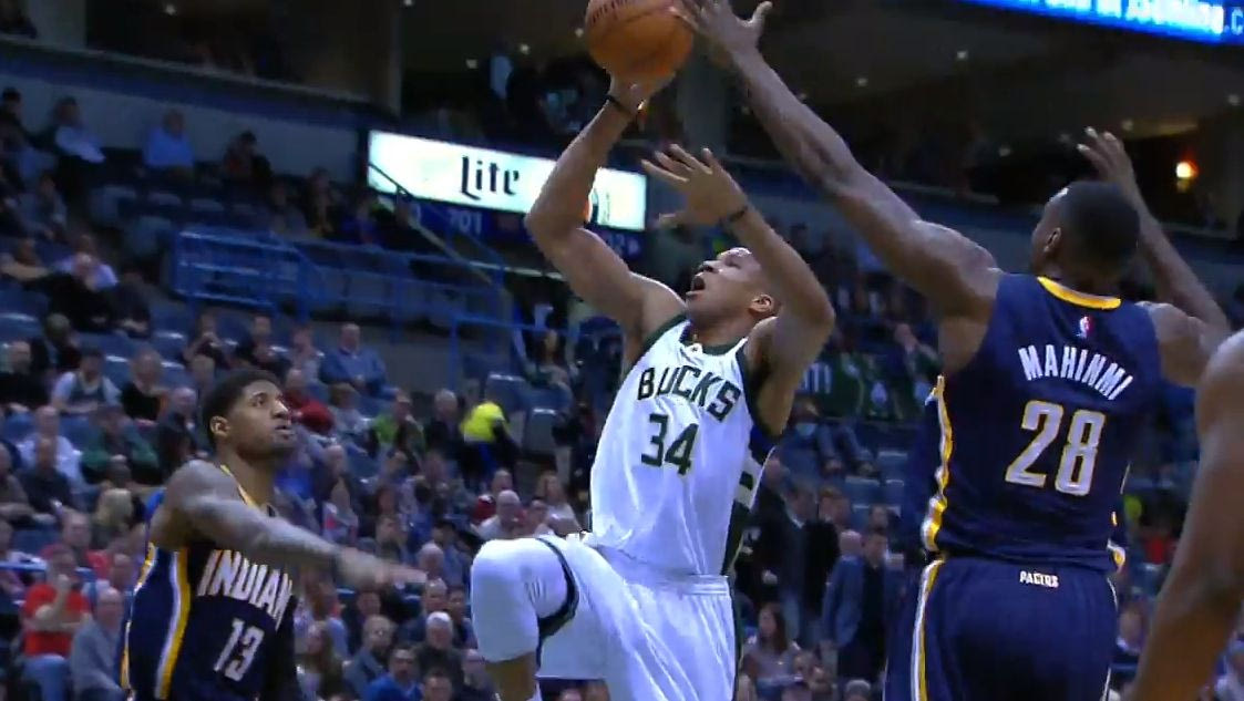 Ξανά στο TOP-10 ο Αντετοκούνμπο