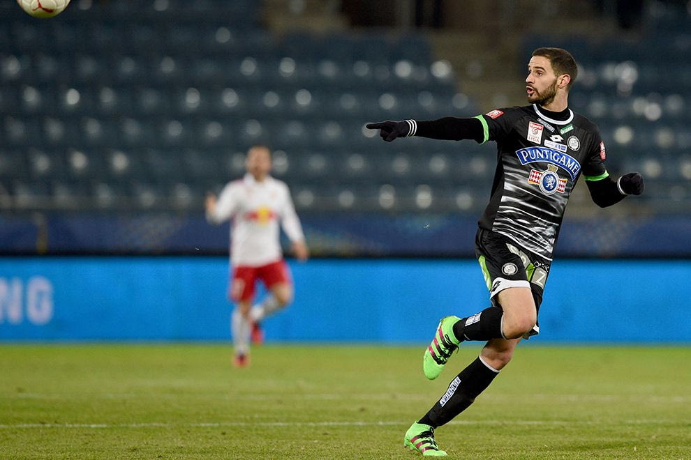 Θέλει να κρατήσει τον Αυλωνίτη η Στουρμ