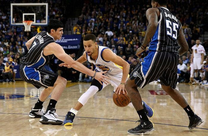 Έγραψε ιστορία ο Κάρι: Το… τρελό 300ο τρίποντό του