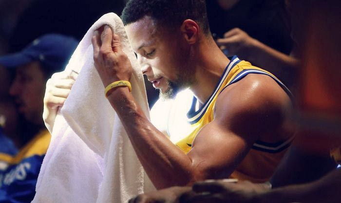 Στέφεν Κάρι: Σαν (δεν) θέλει η νύφη κι ο γαμπρός…