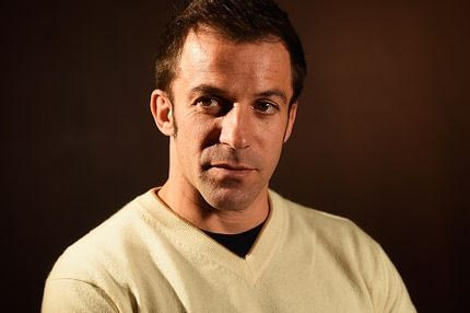 Αγκαλιά με Ελληνίδα καλλονή ο Ντελ Πιέρο