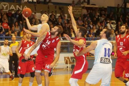 Καταγγελίες για Εθνικό και Βασιλόπουλο από τη Δόξα Λευκάδας: “Εβριζαν και χτυπούσαν”