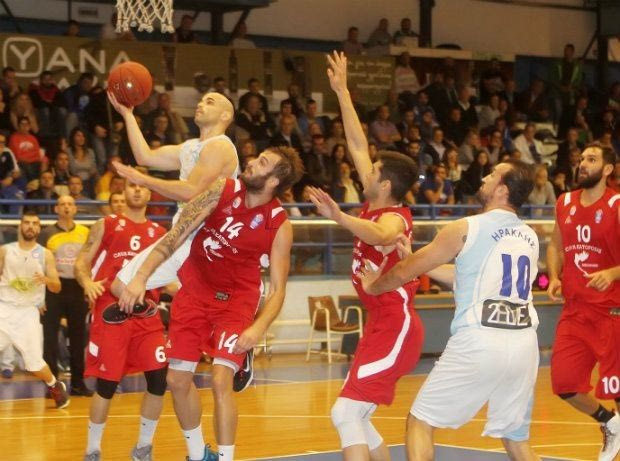 Καταγγελίες για Εθνικό και Βασιλόπουλο από τη Δόξα Λευκάδας: “Εβριζαν και χτυπούσαν”