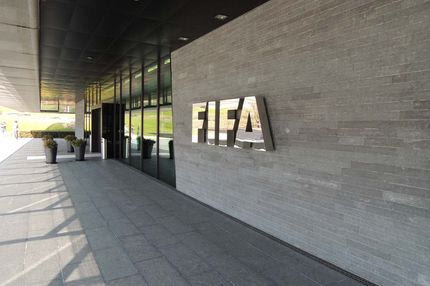 Η FIFA ζητά συνάντηση με ΕΠΟ και ομάδες για την διαιτησία
