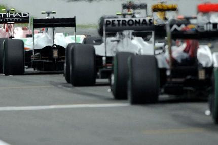 Τα κόκκινα φώτα σβήνουν: Αναζητώντας… ισορροπίες!