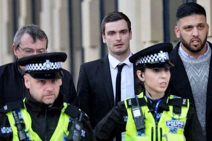 Ερωτικά γράμματα και φωτογραφίες στον φυλακισμένο Τζόνσον