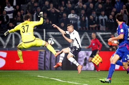 Καπίνο: “Εγώ βρίσκω την μπάλα”