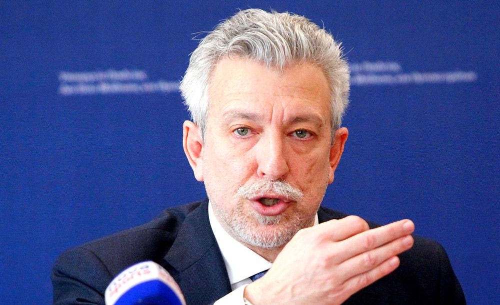 Μόνο έτσι κάνει πίσω ο Κοντονής