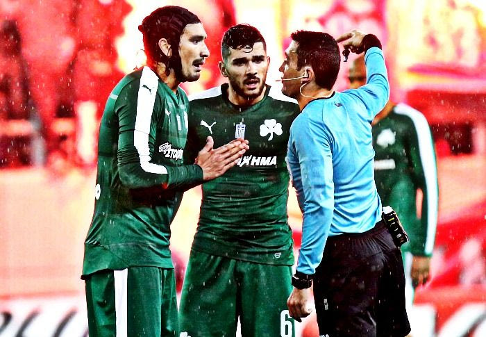 Κρίσιμες στιγμές και ιστορικές ευθύνες