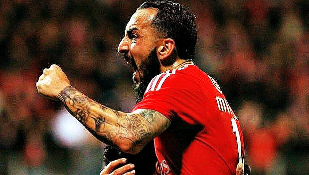 ΔΙΚΟΣ ΤΗΣ: Η μπάνκα στον… αέρα για Μήτρογλου!