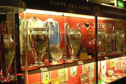 Επικό τρολάρισμα των φίλων της Λίβερπουλ σε εκείνους της Γιουνάιτεντ