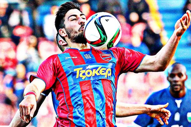 Εγχώριες ματιές και… Μπακασέτας