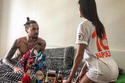 “Καυτό” πρωινό στο κρεβάτι για τον Ναπολεόνι