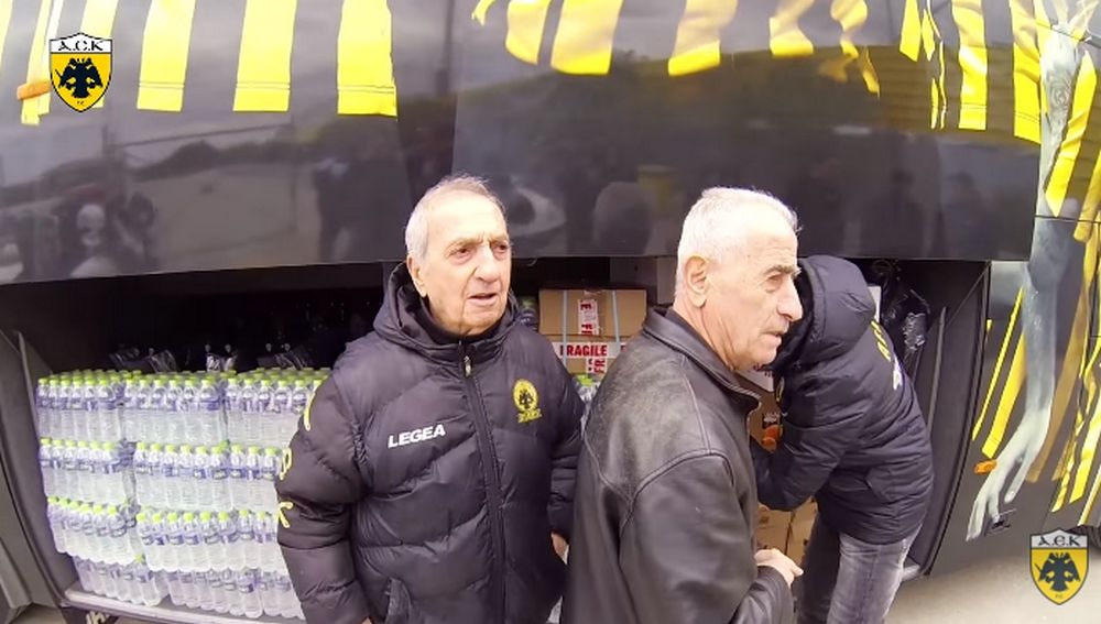 VIDEO: H AEK στο πλευρό των προσφύγων