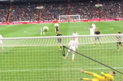 Το πέναλτι του Ρονάλντο χτύπησε οπαδό που τραβούσε βίντεο!