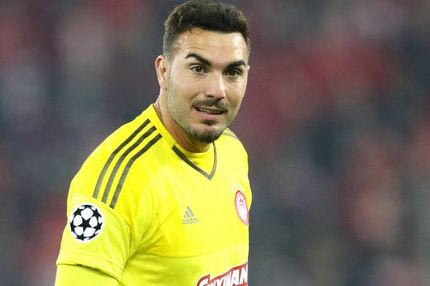 “Υπογράφει για 3 χρόνια στην Εσπανιόλ ο Ρομπέρτο”