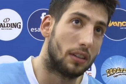 Ράγισε καρδιές ο Σαλούστρος: “Μενέλαε από εκεί πάνω που βρίσκεσαι, Καλό Παράδεισο”