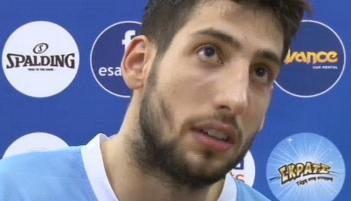 Ράγισε καρδιές ο Σαλούστρος: “Μενέλαε από εκεί πάνω που βρίσκεσαι, Καλό Παράδεισο”