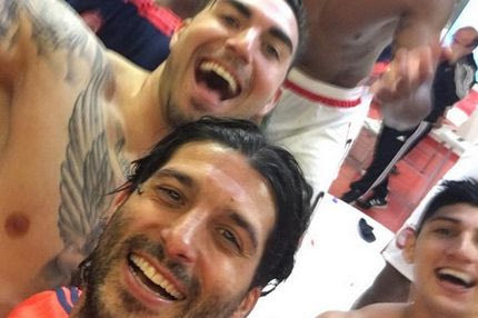 Η πανηγυρική selfie των παικτών του Ολυμπιακού