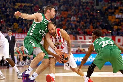 Ολυμπιακός – Μπασκόνια 82-68