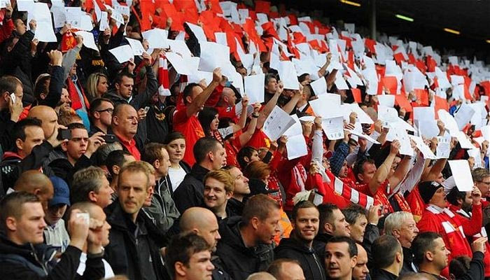 Ασέβεια από τους οπαδούς της Γιουνάιτεντ προς τα θύματα του Χίλσμπορο