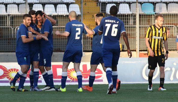 ΔΙΠΛΗ ΓΚΑΦΑ: Με δύο αυτογκόλ έμεινε πίσω στο σκορ η ΑΕΚ!