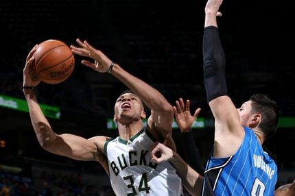 Τριπλός ξανά ο Giannis