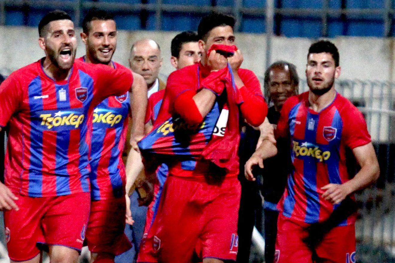 Φουλ για Μπακασέτα ο Ολυμπιακός