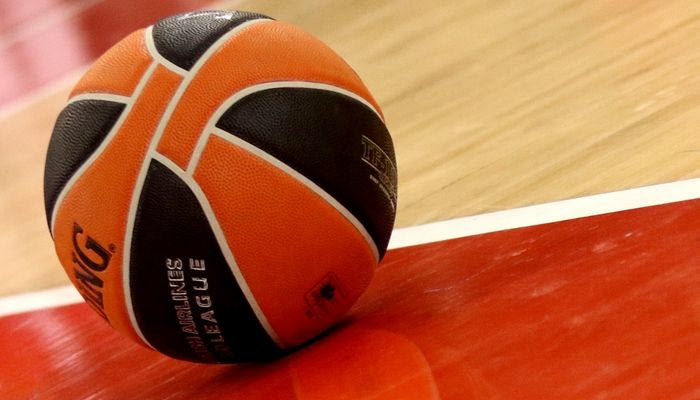 Υπερψηφίστηκε η πρόταση για 6 Αμερικανούς στην Α1