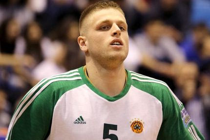 Πλήγμα με Χαραλαμπόπουλο στον Παναθηναϊκό