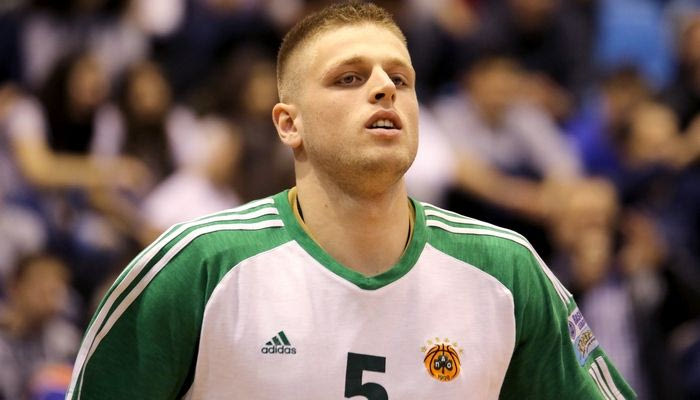 Πλήγμα με Χαραλαμπόπουλο στον Παναθηναϊκό