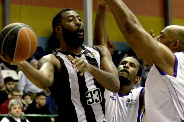 Αργεί ο Κλάντον, ψάχνει άλλον σέντερ ο ΠΑΟΚ