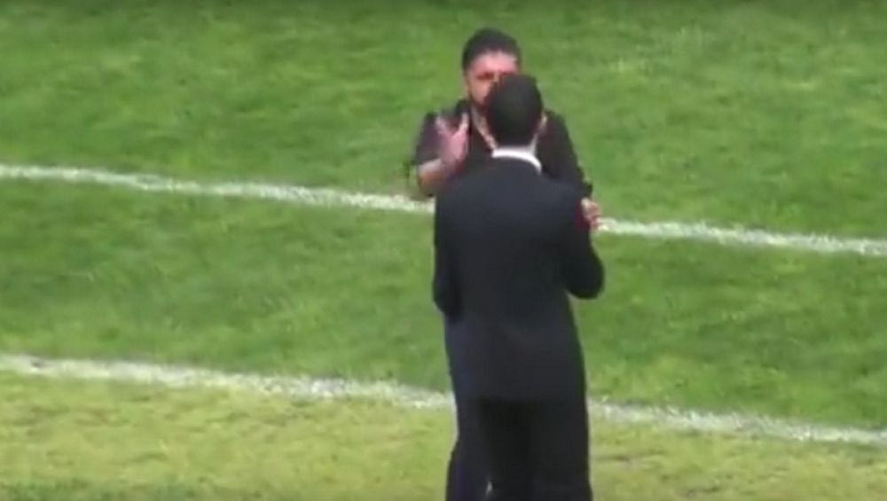 ΕΚΤΟΣ ΕΛΕΓΧΟΥ: Ο Γκατούζο χτύπησε το βοηθό του!