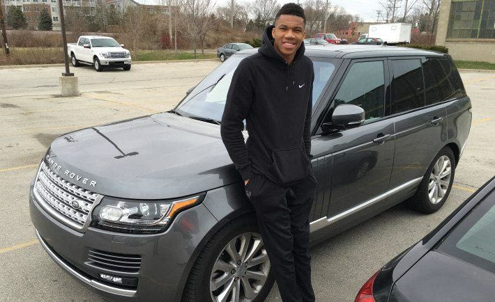 Αποκαλυπτικός Αντετοκούνμπο: Οι δυσκολίες στις ΗΠΑ, τα αδέρφια του και το NBA