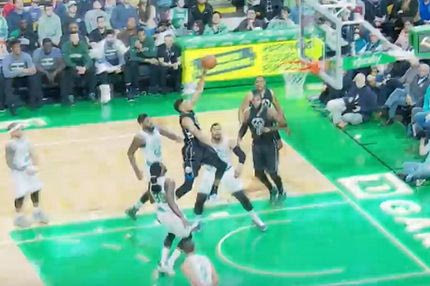 Ξανά στο Top-10 ο Giannis